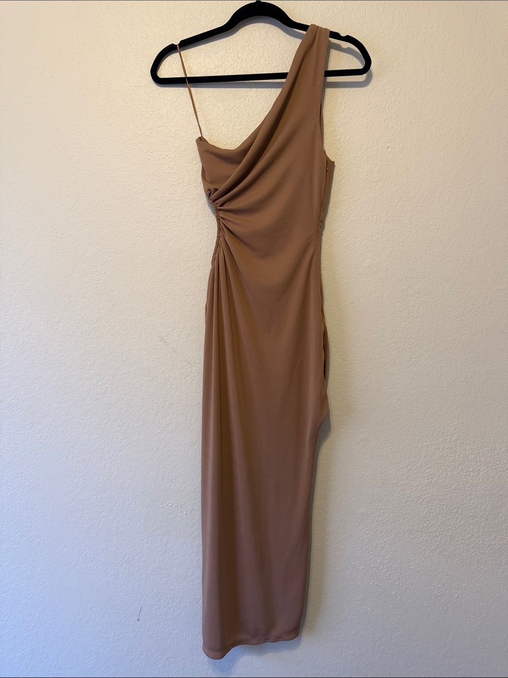 NICHOLAS Drie One-Shoulder Cutout Maxi Dress in Camel - Picture 6 of 7